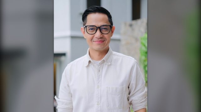 Dude Harlino Kembalikan Honor