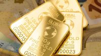 Harga Emas Antam Anjlok