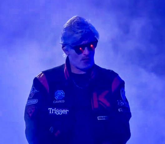 Kavinsky Meninggal Dunia