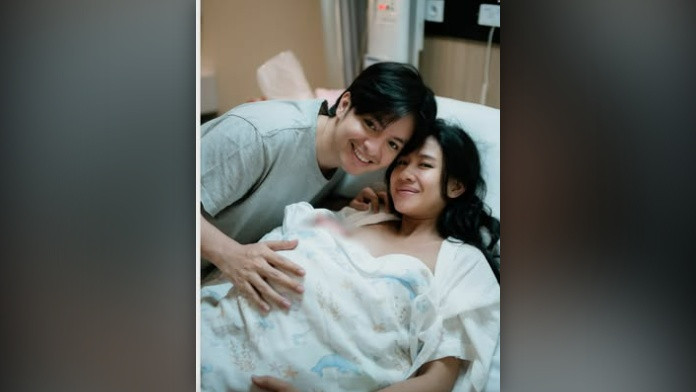 kelahiran anak Shenina Angga
