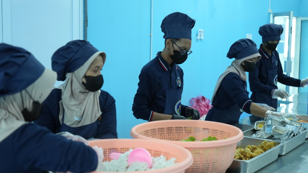 Keracunan Massal SMKN 6 Semarang