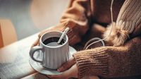 minum kopi setiap hari
