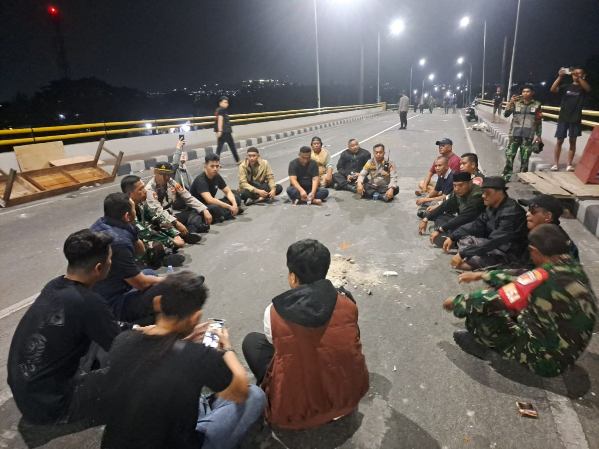 bentrok Jalan Anoa Palu