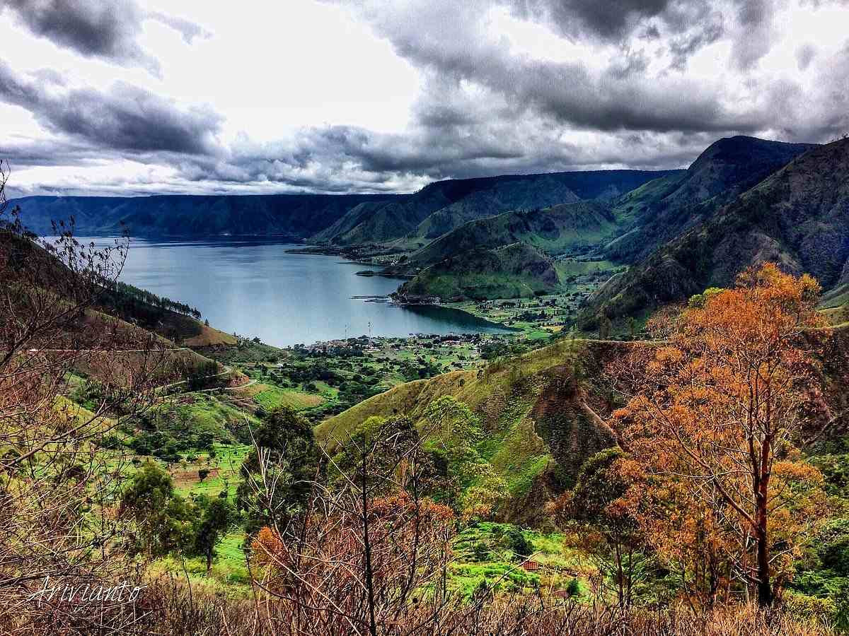 Danau Terindah Indonesia