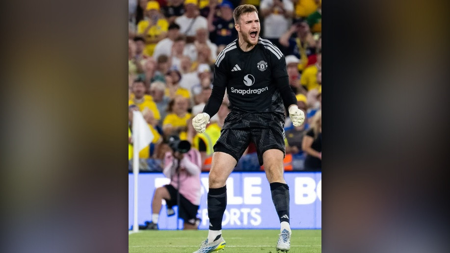 Manchester United Kalahkan Leeds
