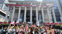 perempuan akar rumput gugat UU Cipta Kerja