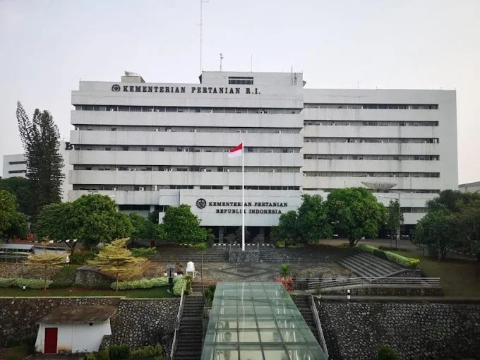 Mentan Amran Copot Pejabat Kementan