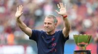 Barcelona Cari Striker