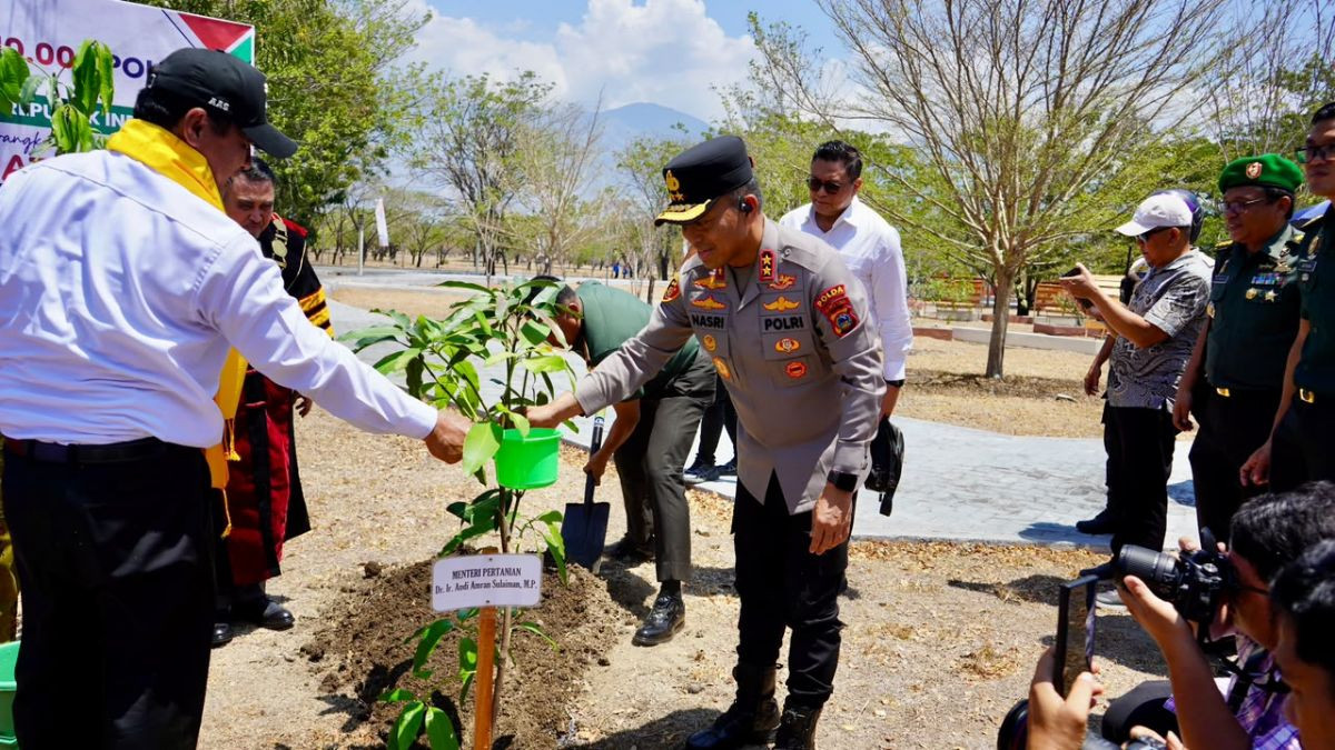 Kapolda Sulteng Dampingi Mentan
