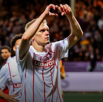 Motherwell Kalah dari Freiburg
