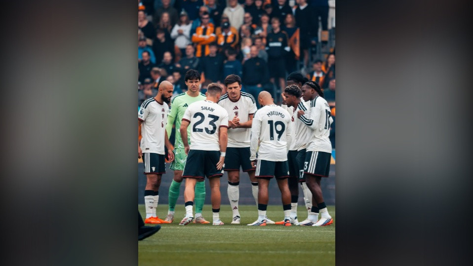 Manchester United tersungkur
