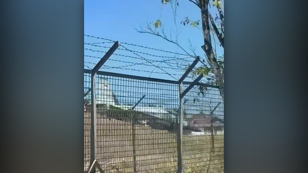 Jet Tempur Sukhoi Tergelincir