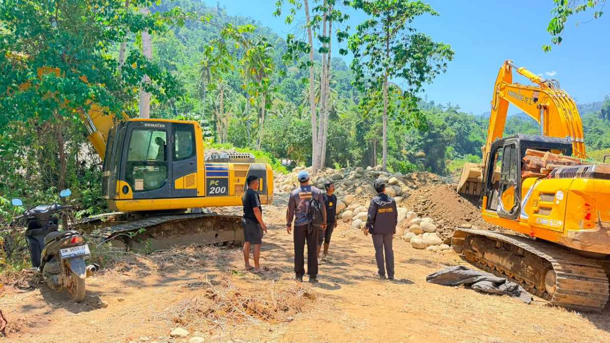Polda Sulteng Dalami Excavator Buol