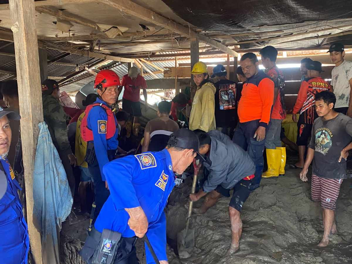 Banjir Bandang Avolua