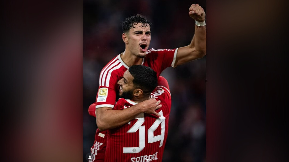 Bayern Munich Pesta Gol