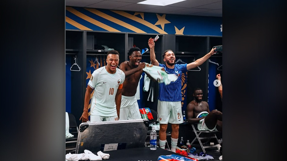 Rayan Cherki Manchester City
