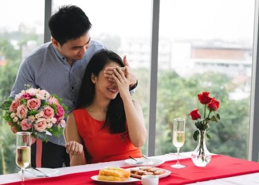 Zodiak Paling Romantis