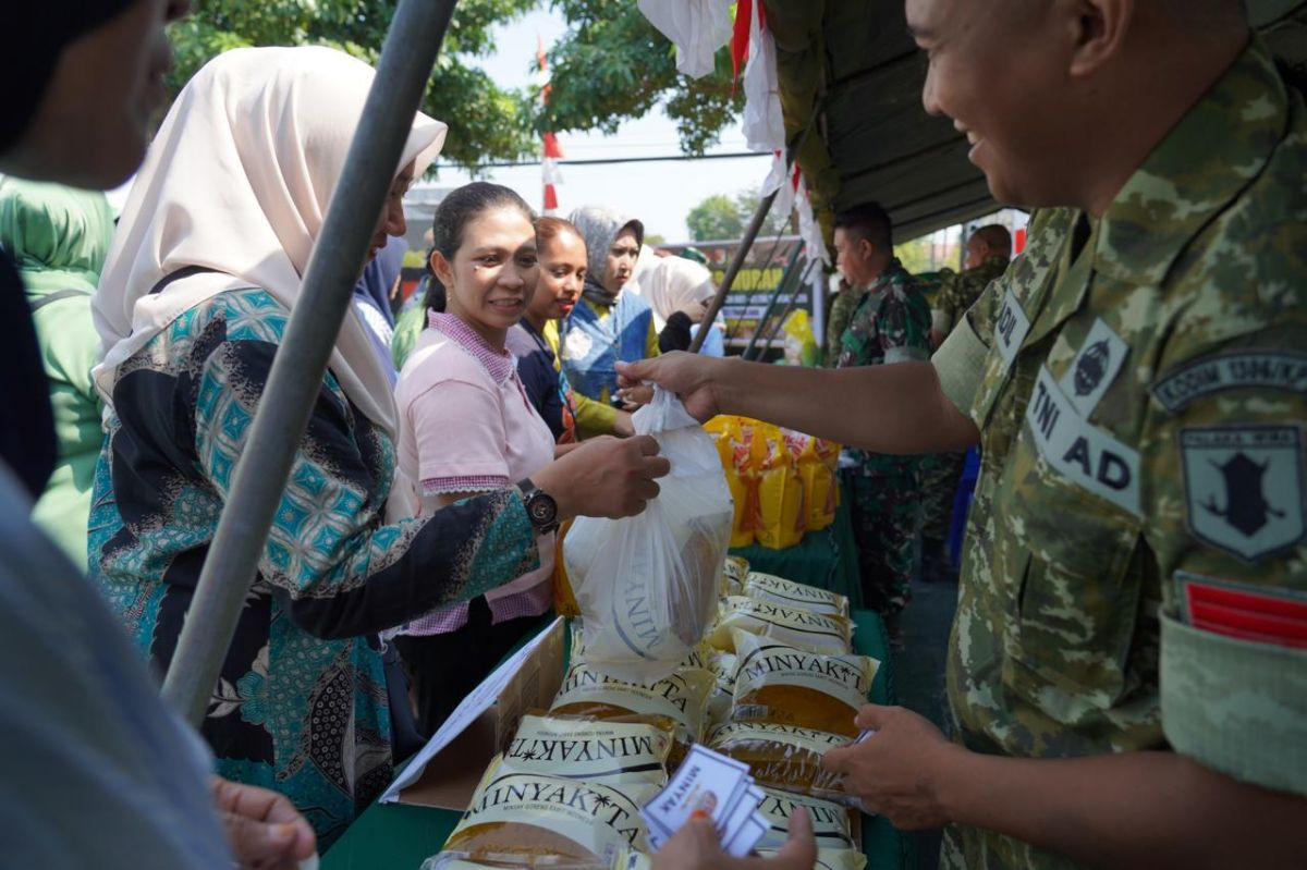 Bazar Murah HUT TNI Palu